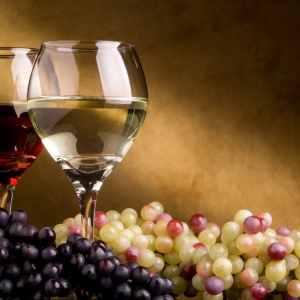 Как приготовить домашнее вино