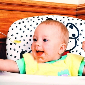 Foto, wie man ein Püree von Zucchini für Baby macht?