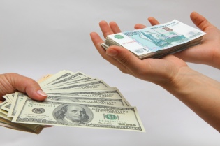 Как да се преведат долара в рубли на киви