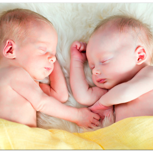 Stock Foto How to get pregnant twins