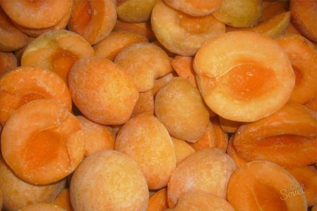 Як заморозити абрикоси на зиму в морозилці