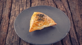 How to make puff pastry for samsa?