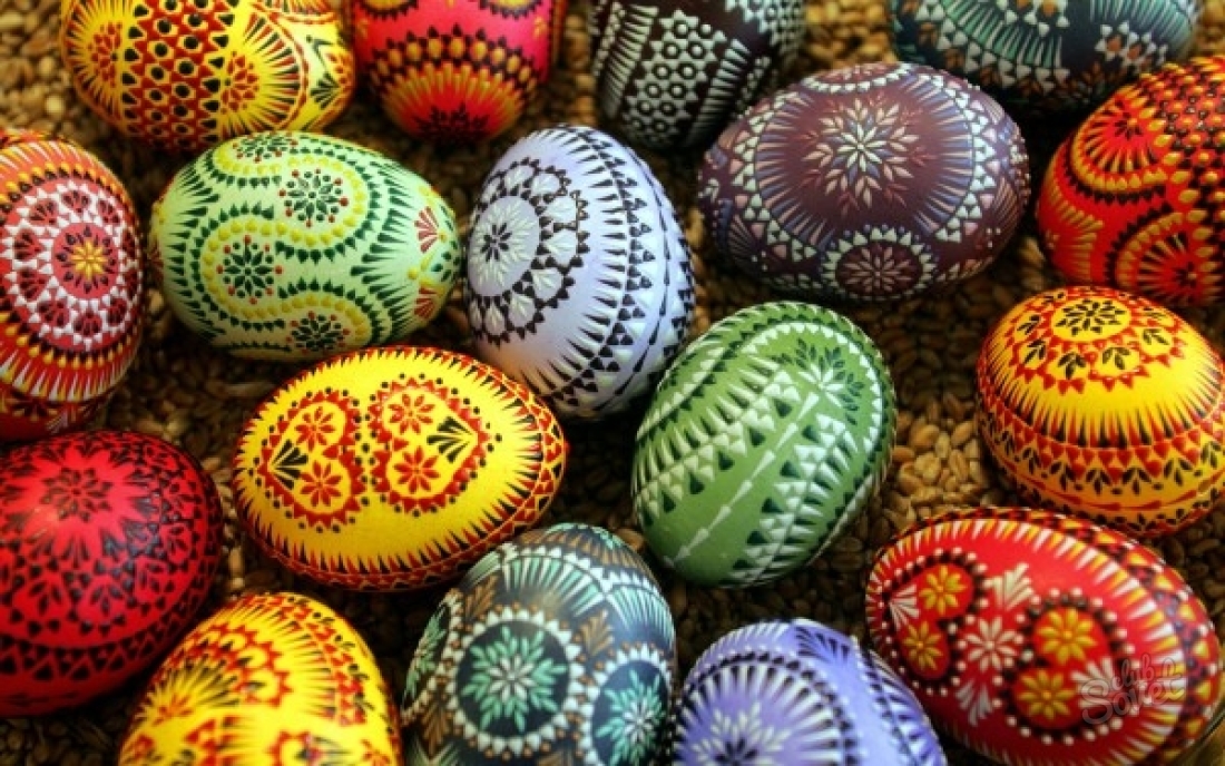Как да украсите яйцата за Великден със собствените си ръце