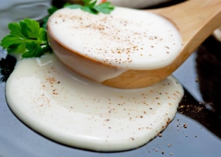 How to cook the sauce bechamel