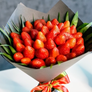 Photo Comment faire un bouquet de fraises?