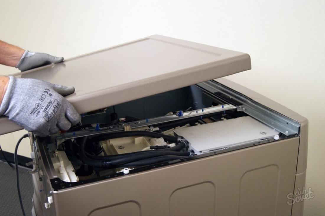 Kako odstraniti zgornji pokrov pralnega stroja
