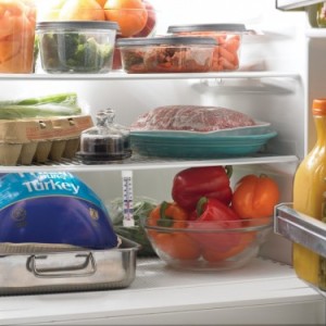Jak odstranit nepříjemný zápach z chladničky