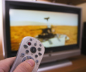 Cum să porniți televizorul fără telecomandă