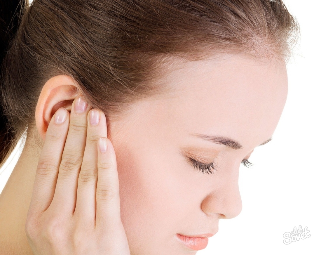 Proč klepe v uchu
