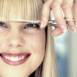 How to cut bangs yourself