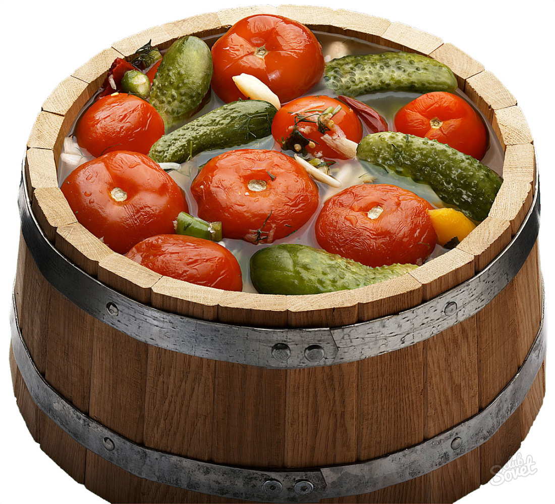 Cara pickle tomat untuk musim dingin di barel