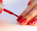 Jak zrobić manicure na krótkich paznokciach