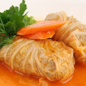 Photo How to make cabbage for cabbage rolls in the microwave?