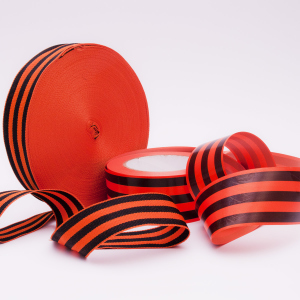 Photo How to make a Georgievskaya ribbon from satin ribbons