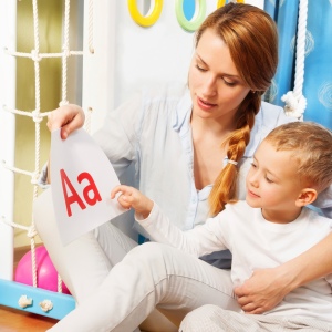 Как научить ребенка буквам