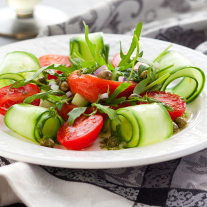 Salatalık ve domates nasıl kesilir