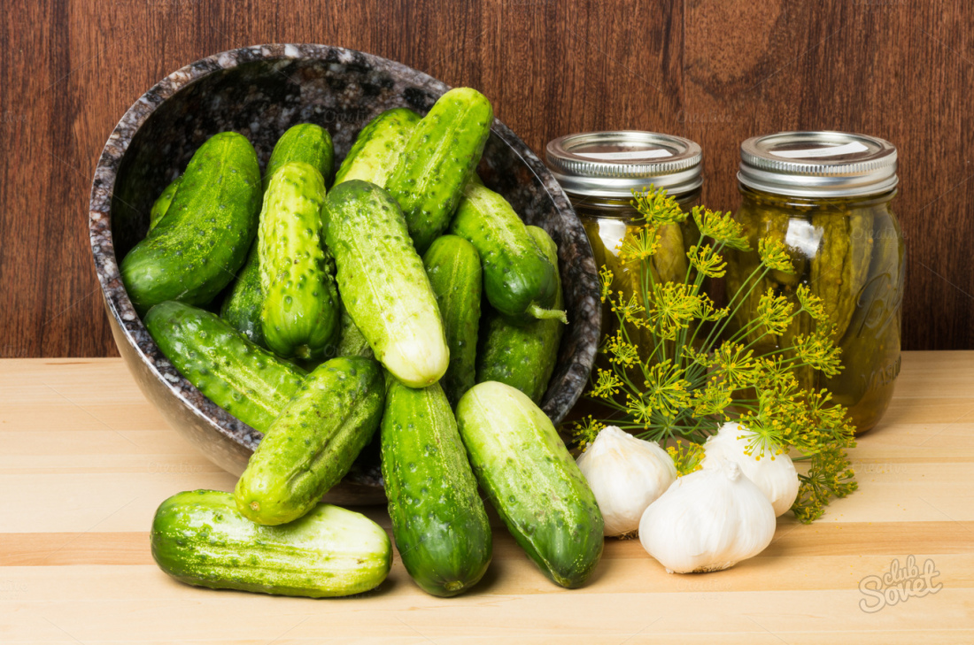 How to close cucumbers for the winter crispy