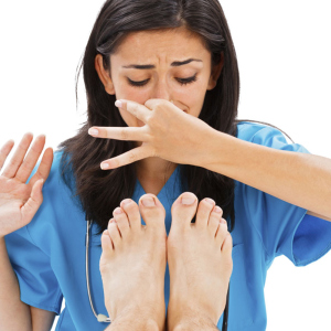 უაღრესად sweat ფეხები და სუნი - რა უნდა გავაკეთოთ?