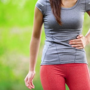 Why the stomach hurts and how to deal with it