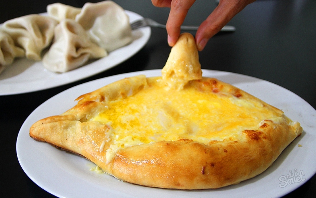 Cum să gătiți Khahapuri cu brânză