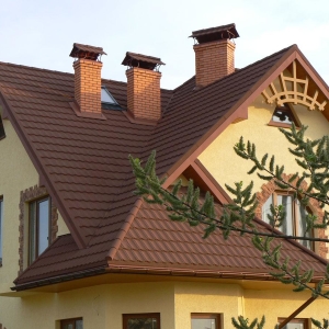 Foto Jak postavit střechu domu