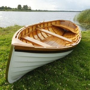 صورة كيفية صنع قارب خشبي