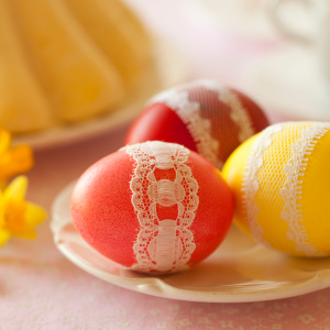 عکس چرا در تخم مرغ عید پاک رنگ