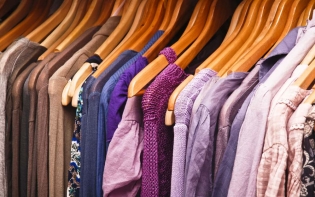 10 signs of provincial wardrobe