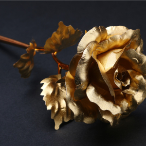 Фото як зробити троянду з фольги?