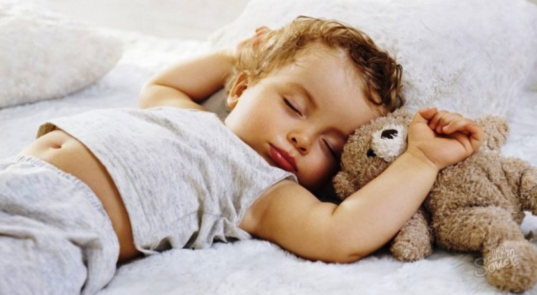 Hur man lär ett barn att somna på egen hand