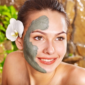 How to make a clay mask