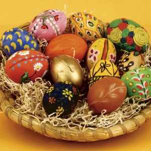 Stock Foto Jak malować jajka wzorem