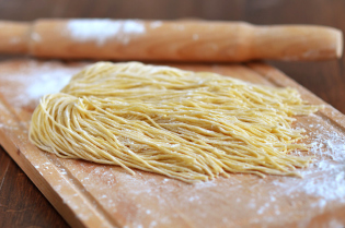 Kako napraviti kućni tjestenina