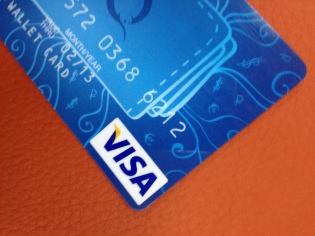 Wie man Plastic Card qiwi Visa-Kunststoff erhält