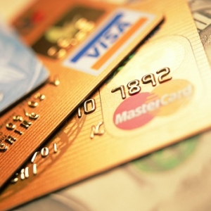 Photo How to make a credit card via the Internet