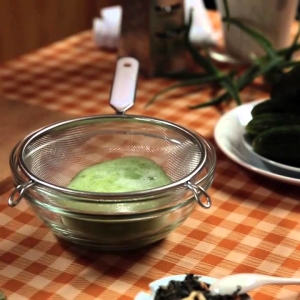 Фото як зробити огірковий лосьйон в домашніх умовах?