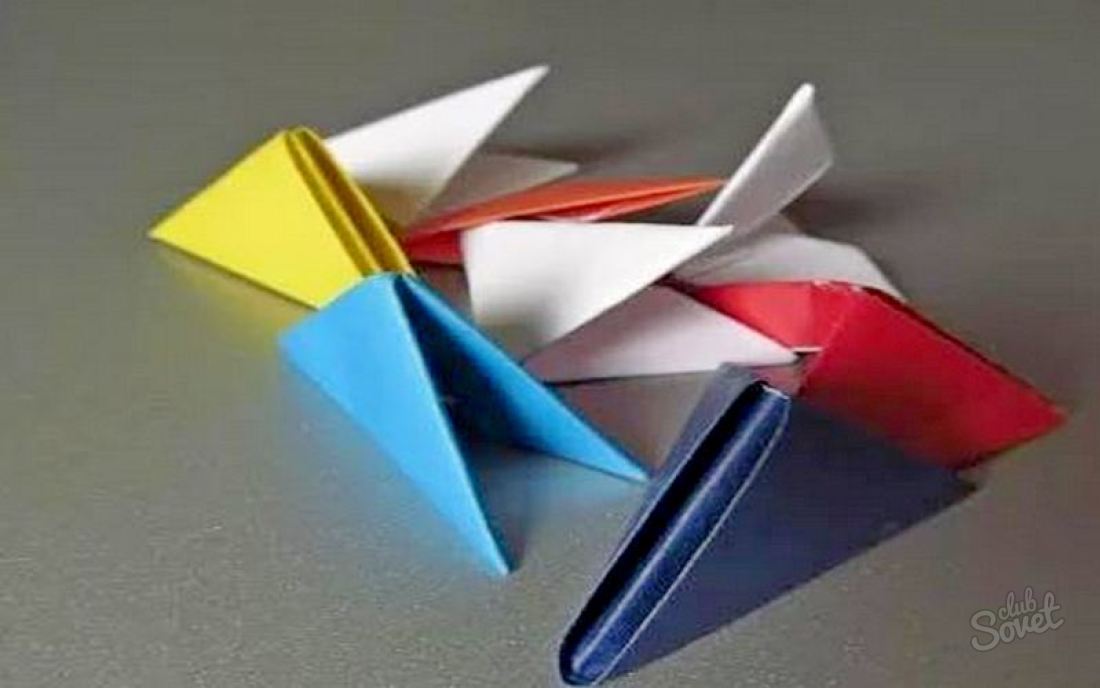 How to make a triangle of paper