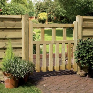 Photo how to make a wooden fence