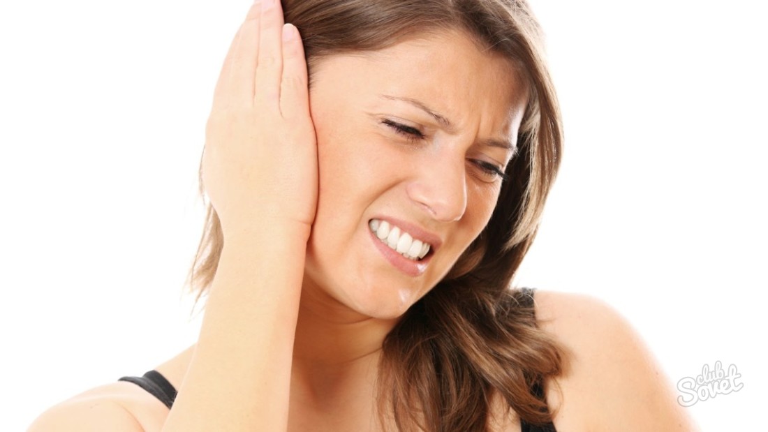 Wie man einen Korken aus dem Ohr entfernen