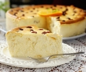 How to cook cottage cheese casserole in a slow cooker
