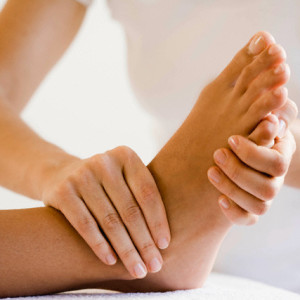 Photo ce qu'il faut traiter les pieds de l'arthrite