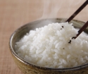 Kako kuhati mrmljive riže u tavi