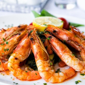 როგორ საზ სამეფო shrimps გემრიელი?