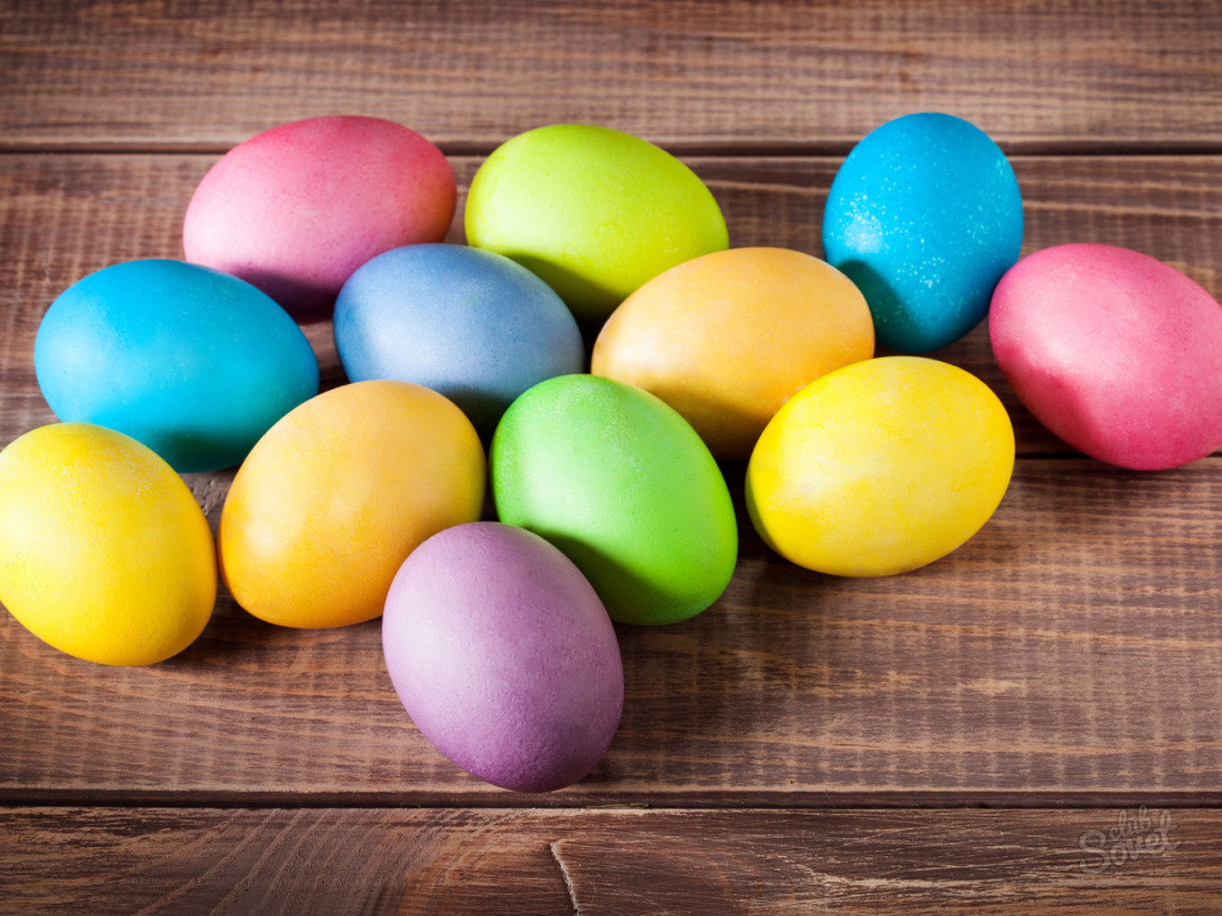 Kako slikati jajca na Velikonočni z naravnimi barvami?
