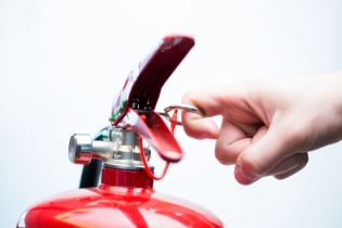 How to use a fire extinguisher