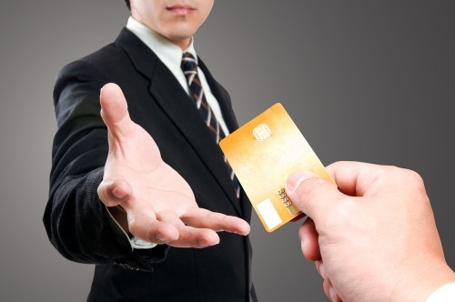 Hur vägrar du ett kreditkort