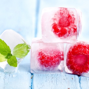 Stock Foto Cosmetic ice how to make