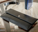 How to clean the leather wallet