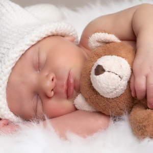 Warum ein Neugeborenes träumen?