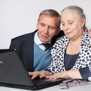 Kako se sestanek v pokojninskem skladu prek interneta